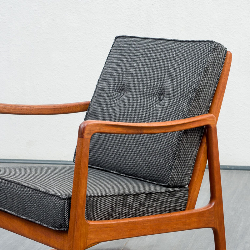 Chaise à bascule vintage entièrement restaurée grise par Ole Wanscher France 1960