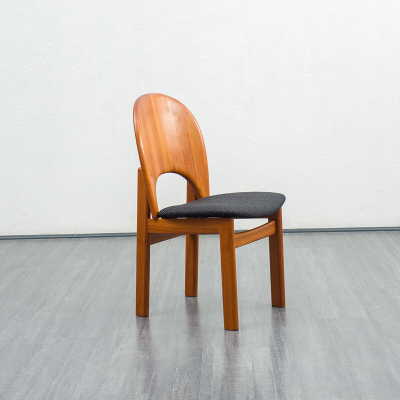 Vintage chairs teak Reupholstered by Glostrup danoise 1970s