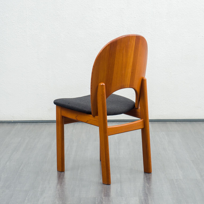 Vintage chairs teak Reupholstered by Glostrup danoise 1970s