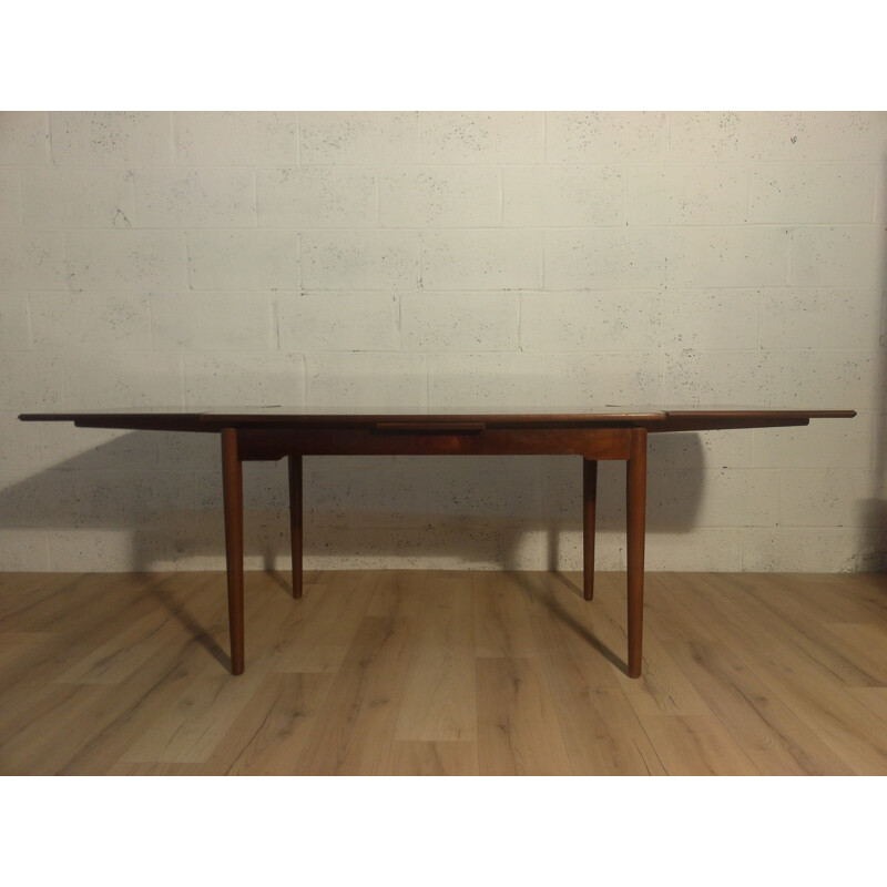 Scandinavian dining table in mahogany - 1960s