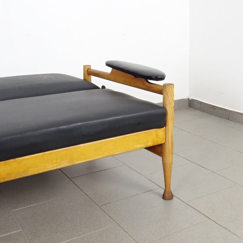Sofá cama vintage de piel sintética