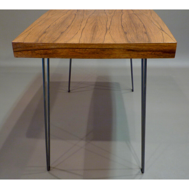 Table scandinave en palissandre avec piétement épingle - 1950