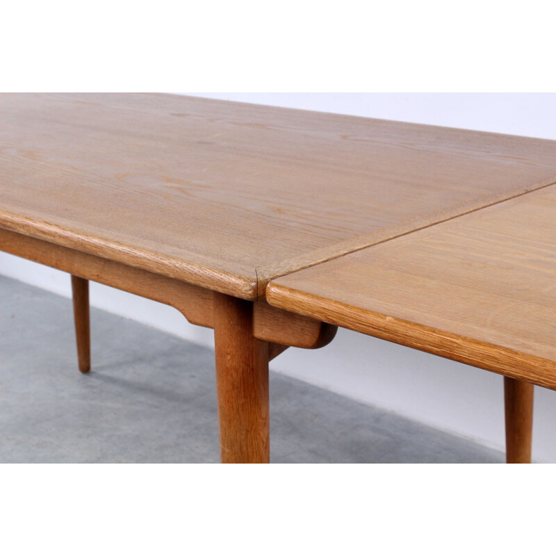 Scandinavian Andreas Tuck "AT312" extendable table in oak, Hans WEGNER - 1960s