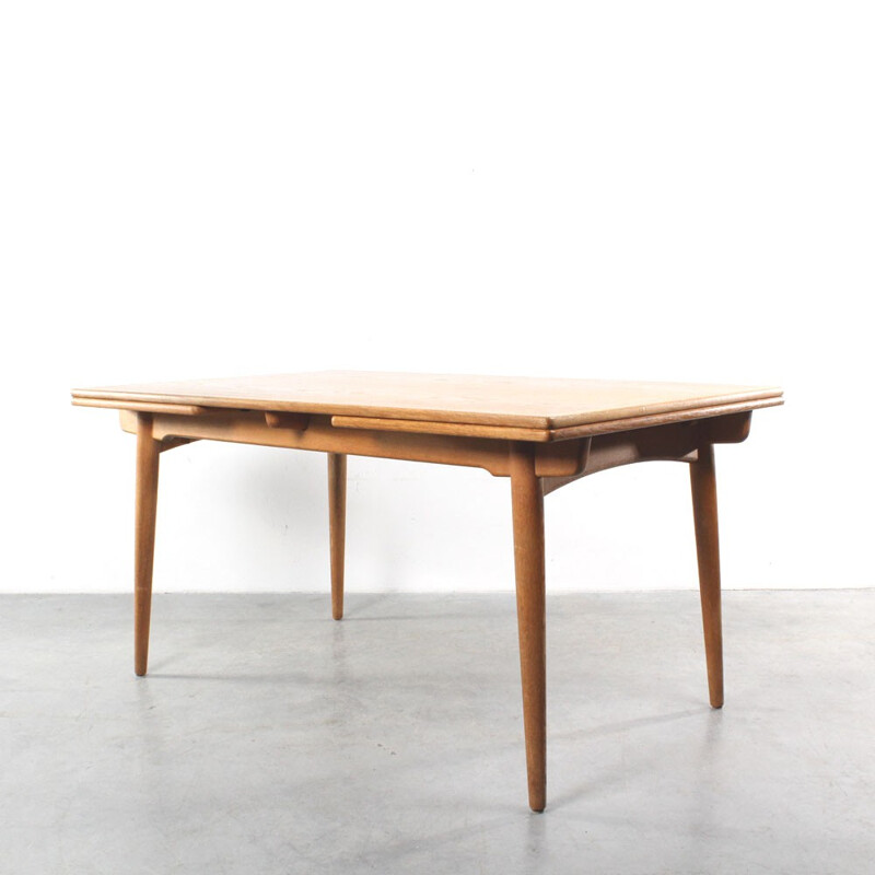 Scandinavian Andreas Tuck "AT312" extendable table in oak, Hans WEGNER - 1960s