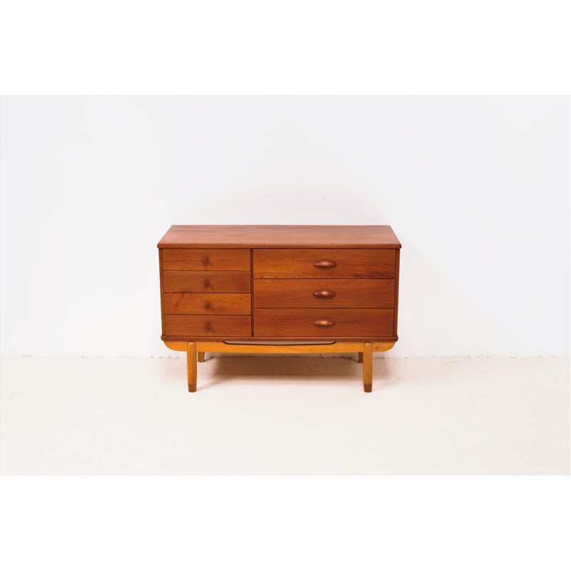Vintage teak chest of drawers by Harald Nielsen