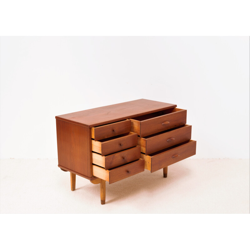 Vintage teak chest of drawers by Harald Nielsen