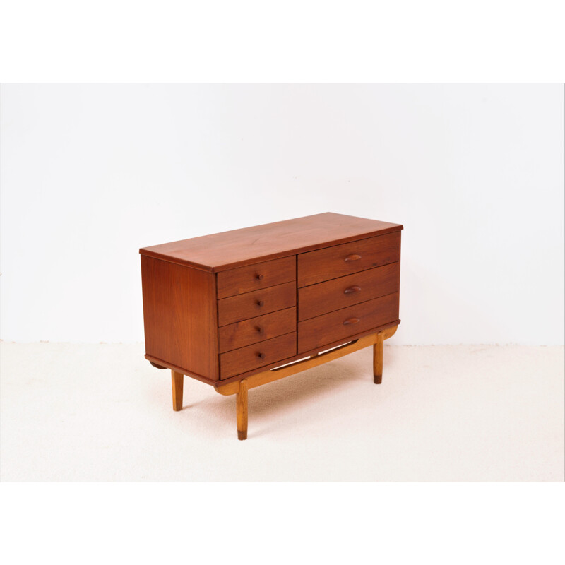 Vintage teak chest of drawers by Harald Nielsen