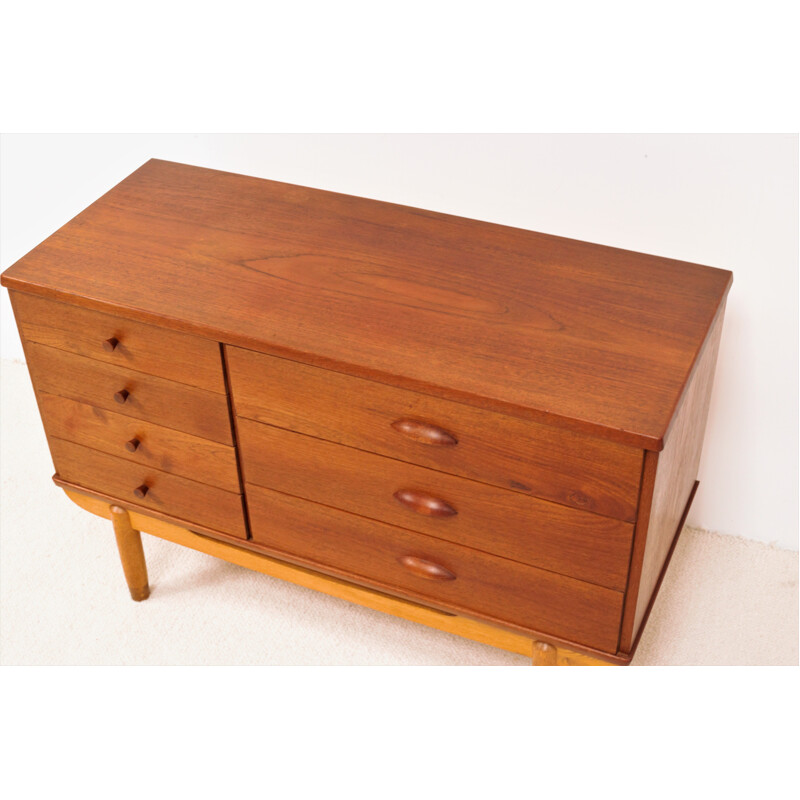 Vintage teak chest of drawers by Harald Nielsen