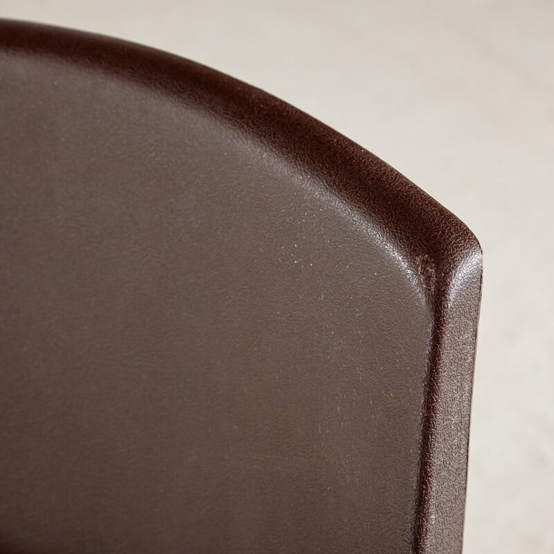 Chaise empilable vintage en plastique brun 1970