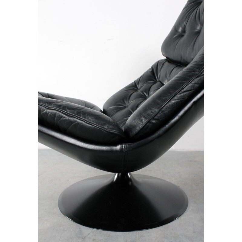 Artifort "F588" lounge chair in black leather and plastic, Geoffrey HARCOURT - 1970s