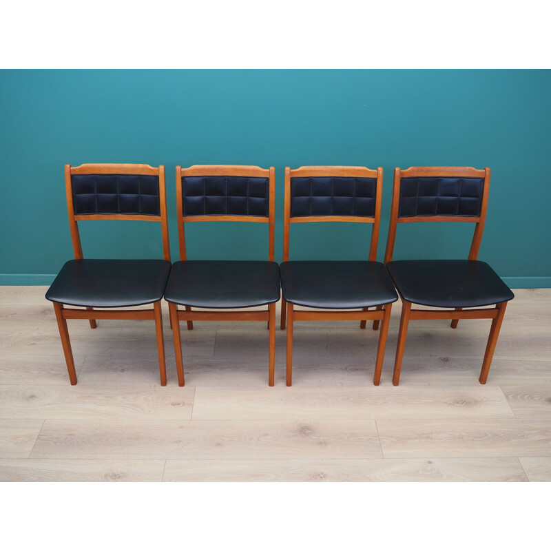 Set van 4 vintage beukenhouten stoelen, Denemarken 1970