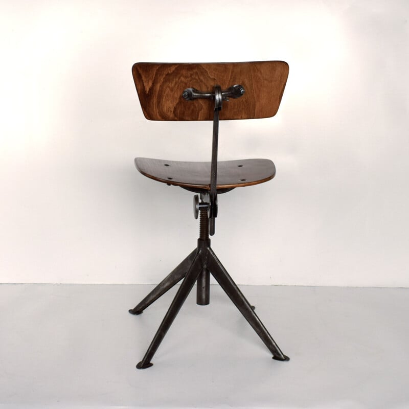 Chaise d'atelier vintage pivotante de Odelberg OLSON suède 1954