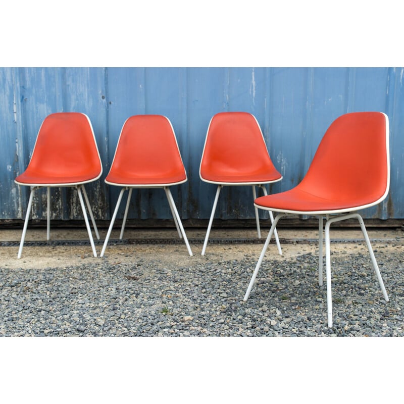 Set of 4 Vintage chairs in orange skai and parchment fibre