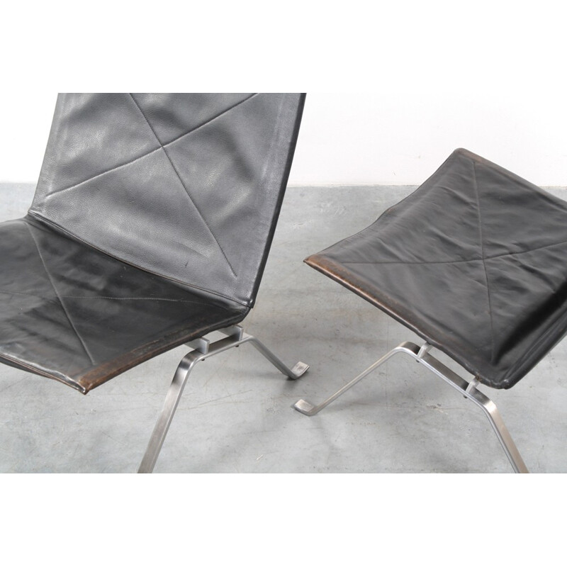 Pair of "PK22" low chairs, Poul KJAERHOLM - 1950s
