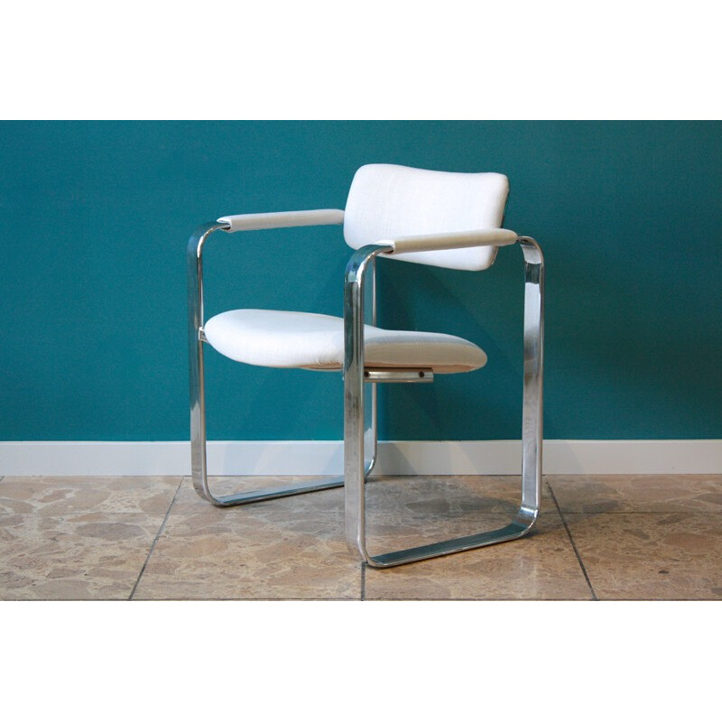 Set of four white Mobel Italia chairs in metal, Eero AARNIO - 1968