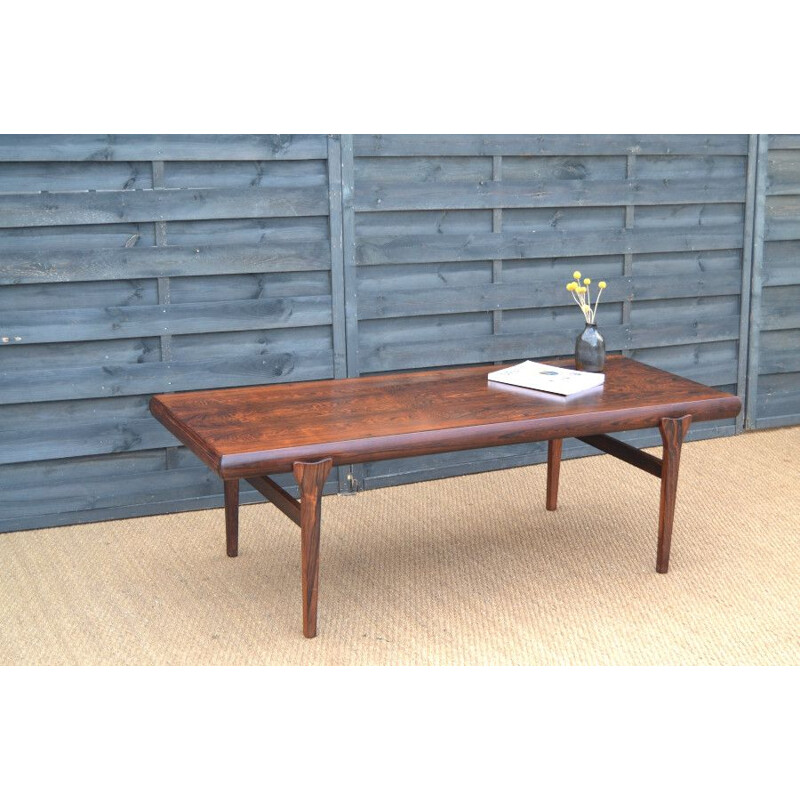 Table basse vintage en palissandre par Johannes Andersen 1960