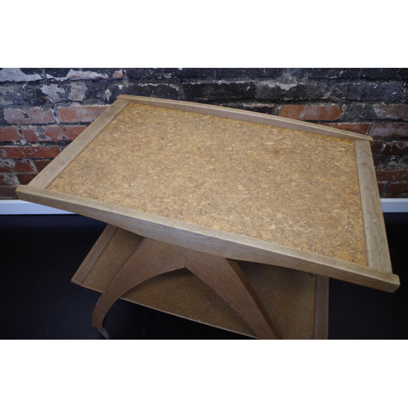 Table basse  vintage en bois de chêne et planche avec une étagère 1960