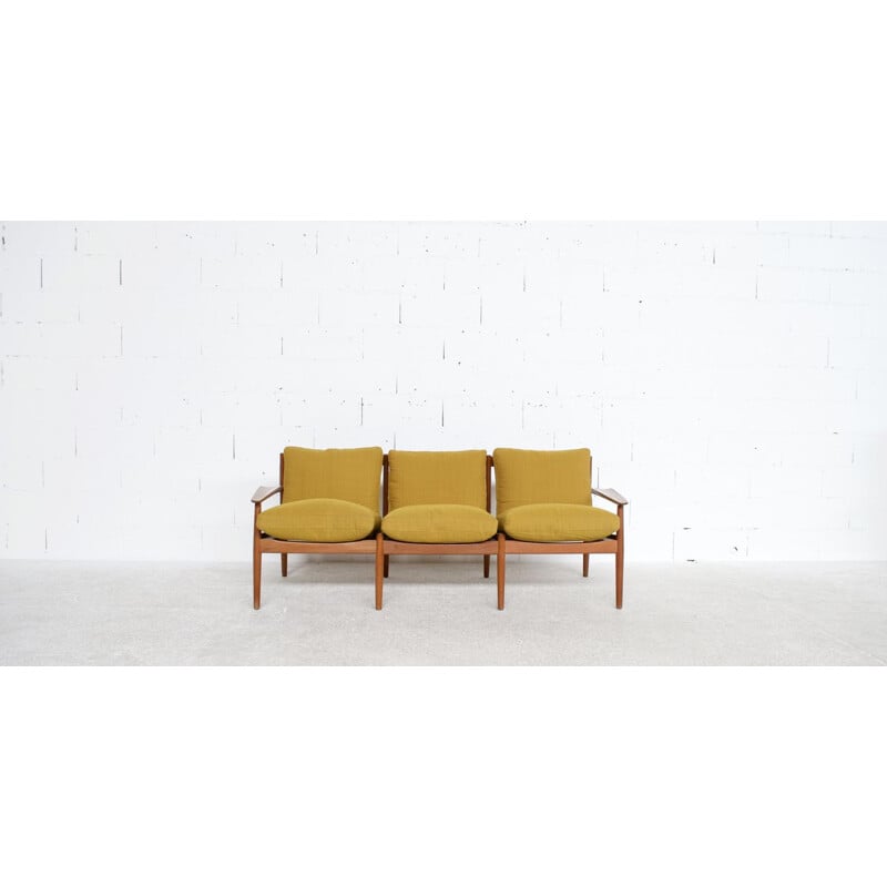 Vintage teak sofa by Svend Age Eriksen 1960s