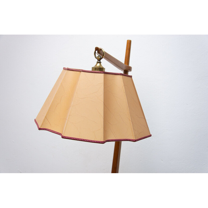 Vintage-Stehlampe aus Holz für Krasna Jizba, Tschechoslowakei 1950