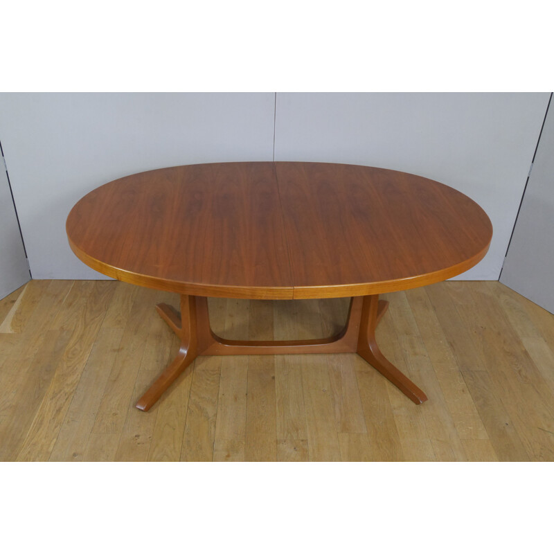 Vintage oval table with 2 extensions 1960s