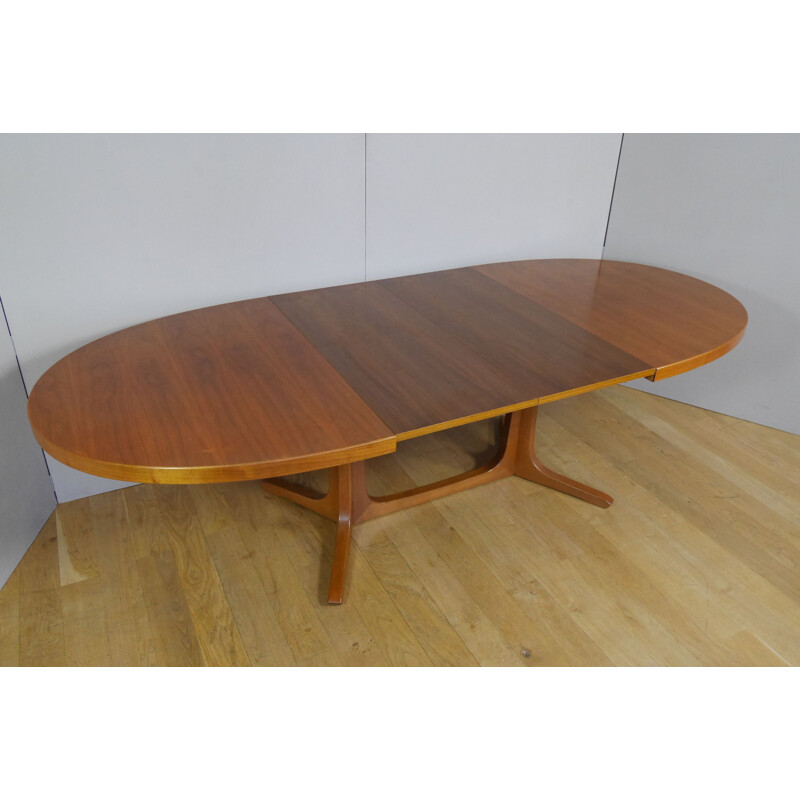 Vintage oval table with 2 extensions 1960s