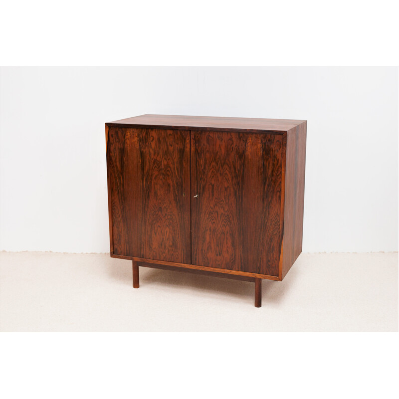 Vintage sideboard 