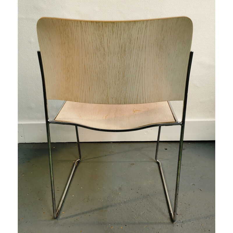 Chaise 40/4 vintage empilables par David Rowland