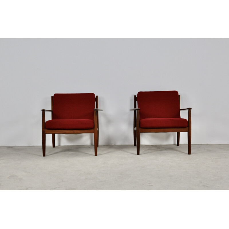 Vintage armchairs in wood and red fabric by Grete Jalk 1960s