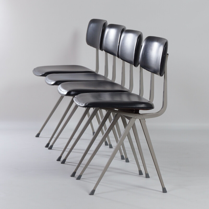 Set of 4 vintage Result Chairs by Friso Kramer and Wim Rietveld for Ahrend de Cirkel, 1960s 