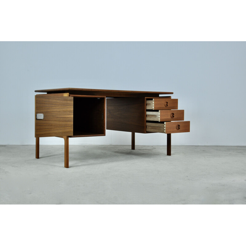 Vintage desk by Arne Vodder for GV Møbler 1960s