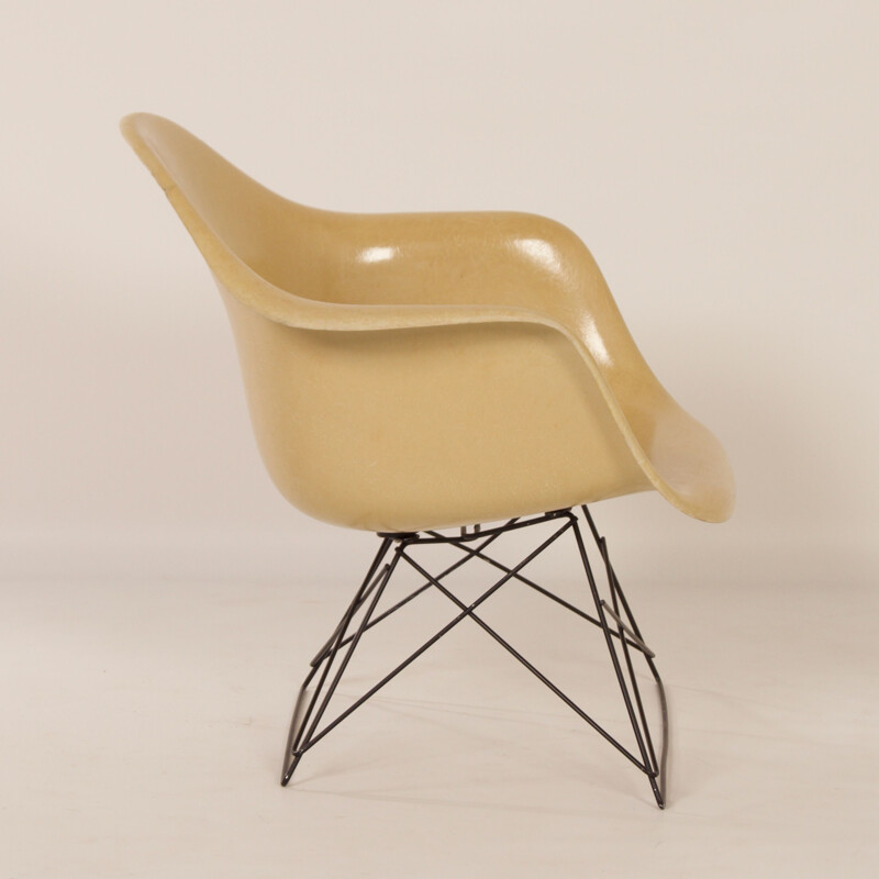 Vintage LAR armchair in fiberglass by Charles and Ray Eames 1970s