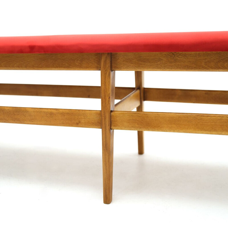 Panchina vintage in legno con piano in velluto rosso 1960