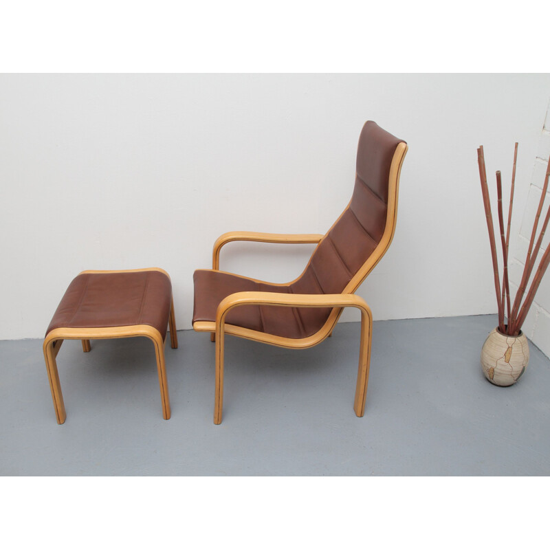 Vintage-Lounge-Stuhl mit Hocker von Yngve Ekström für Swedense, Schweden 1980