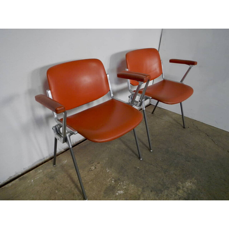 Paire de chaises de bureau vintage par Giancarlo Piretti pour Anonima Castelli Italie