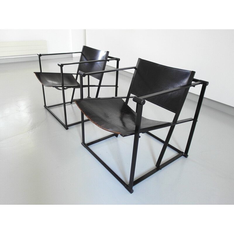 Paire de fauteuils Pastoe noir en métal et cuir, Radoub VAN BEEKUM - 1980