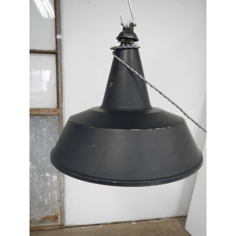 Vintage zwarte industriële keramische lamp