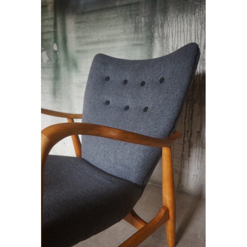 Vintage armchair with beech wood frame 