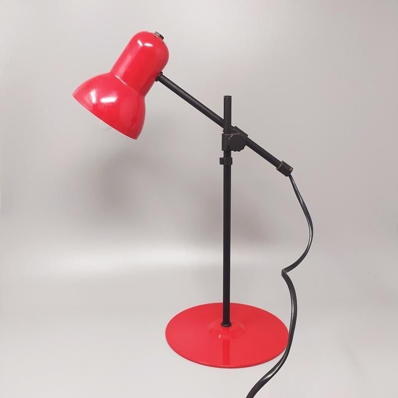 Lampe de table vintage rouge  par Veneta Lumi Italie 1970