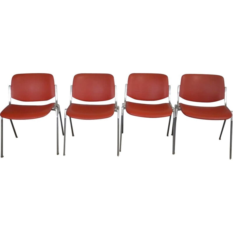 Ensemble de 4 chaises de bureau vintage par Giancarlo Pirelli