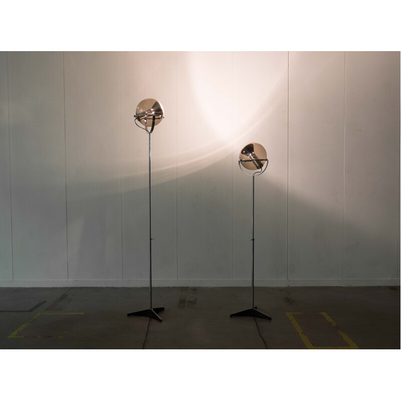 Pair of Raak Amsterdam "Globe" floor lamps in chromed steel, Frank LIGTELIJN - 1960s