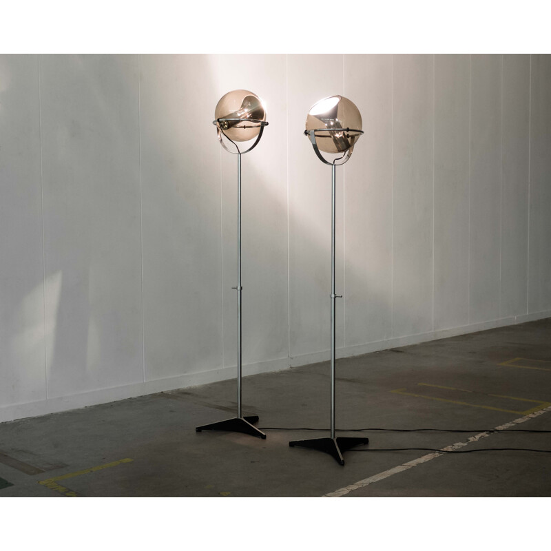 Pair of Raak Amsterdam "Globe" floor lamps in chromed steel, Frank LIGTELIJN - 1960s
