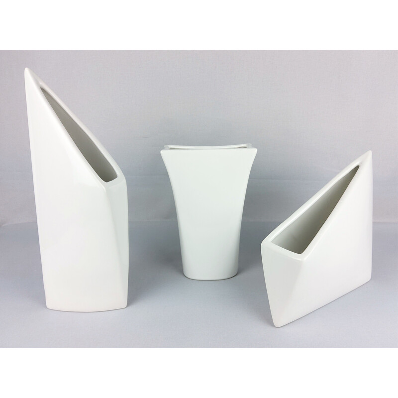 Ensemble de 3 vases vintage blancs en céramique 1960