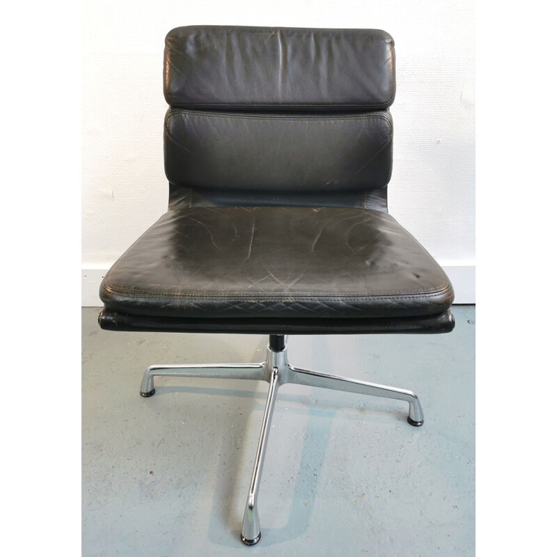 Vintage Soft Pad EA 205 Eames armchair for Herman Miller 1970s