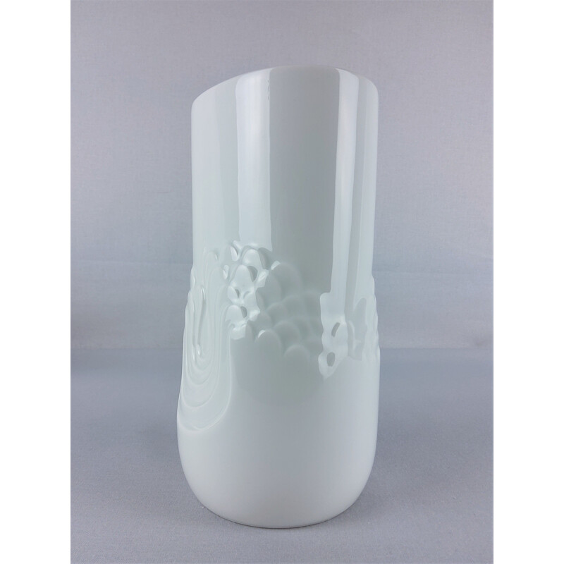 Vintage white porcelain vase by Tapio Wikkala for Thomas, 1970