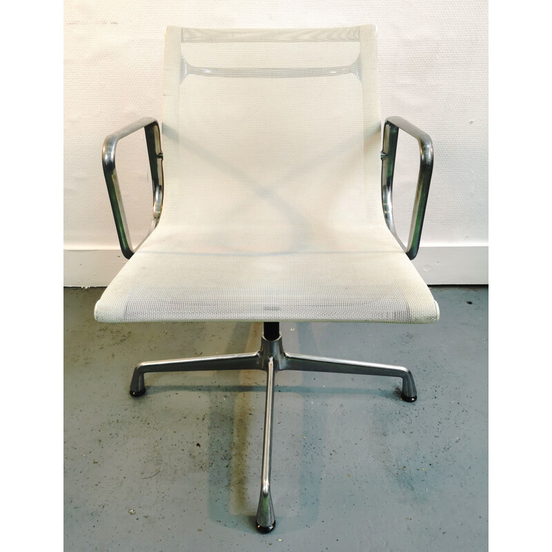 EA107 Eames vintage fauteuil voor Vitra