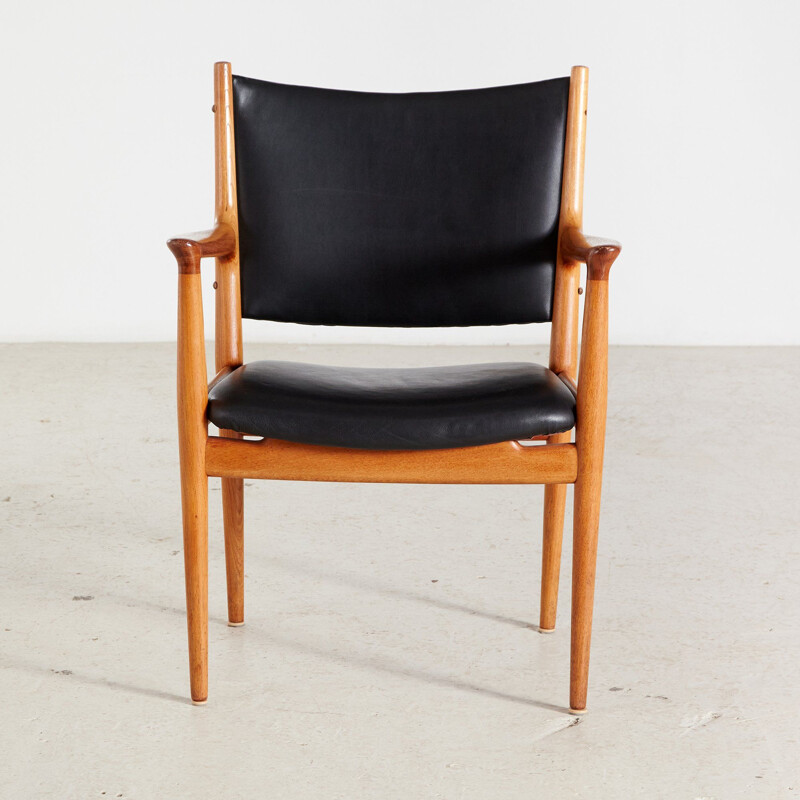 Poltrona vintage in teak di Johannes Hansen 1960