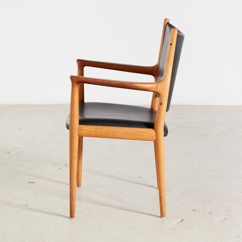 Vintage teakhouten fauteuil van Johannes Hansen 1960