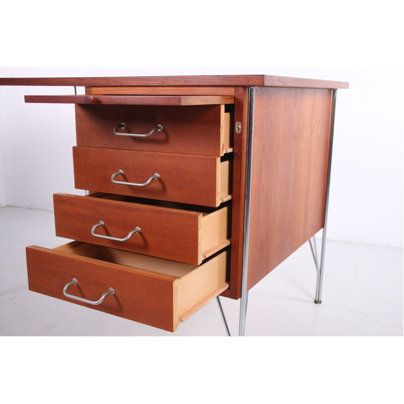 Vintage teakhouten bureau van Heinrich Roepstorff 1960