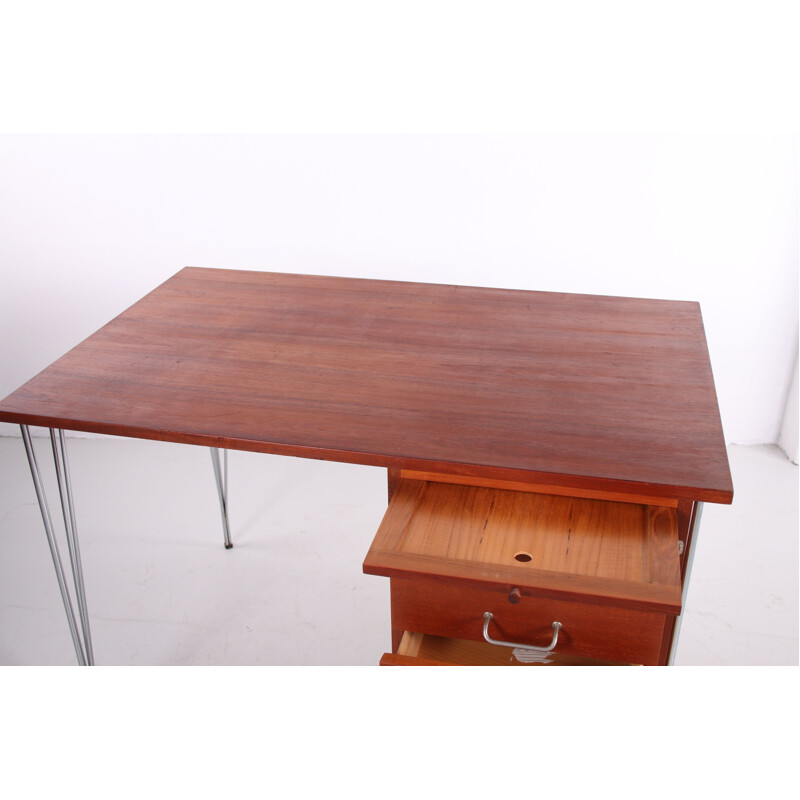 Vintage teakhouten bureau van Heinrich Roepstorff 1960