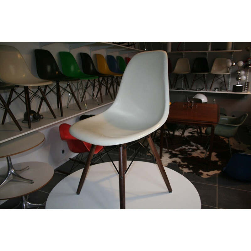 Chair EAMES "DSW", manufacturer Herman Miller - 1960s